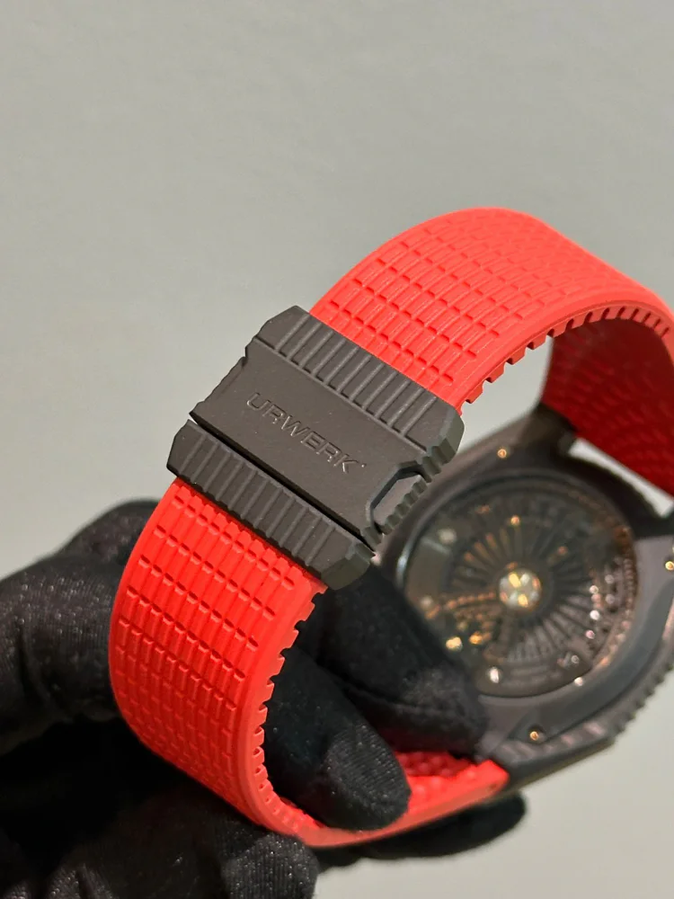 Urwerk UR-100V LIGHTSPEED LE